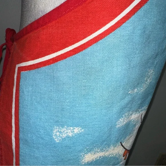 Vintage Floral Switzerland Apron - Picture 5 of 11